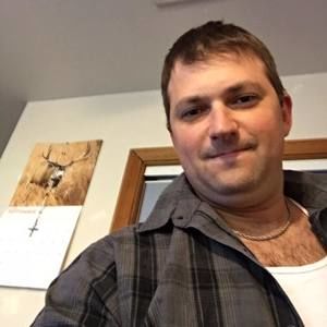 Meet your Posher, Adam